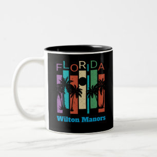 Retro souvenir för Wilton säteriFlorida palmträ Två-Tonad Mugg