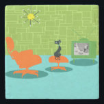 Retro Space Age Kattunge Stone Underlägg<br><div class="desc">Det sägs att hundar har ägare och katter har personal. Kattdjuret på den här Underlägg för Retro Space Age Kattunge Stone kunde inte godkänna mer! 1960-talets minimalistiska konsthantverk i stil har en slank, svart katt i ett modernt vardagsrum i mitten av århundradet. Det sofistikerade rummet har en grönt, en stenvägg....</div>