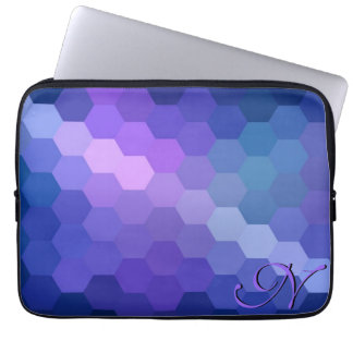 Retro sparresexhörningsmönster och Monogram 3 Laptop Sleeve