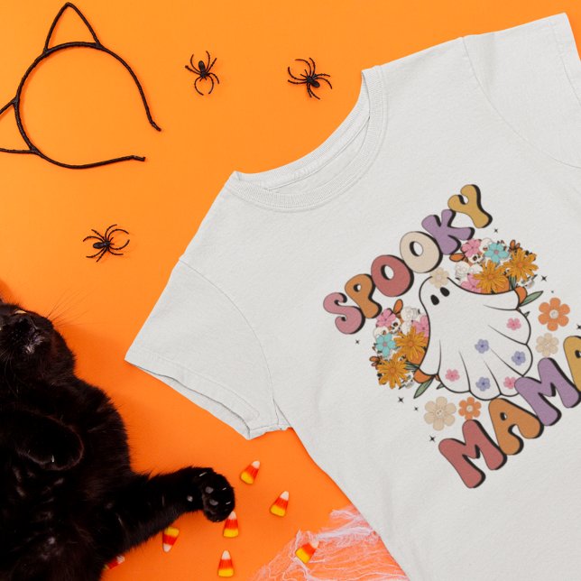 Retro Spooky Mamma Ghost halloween 80s Vibe T Shirt (Skapare uppladdad)