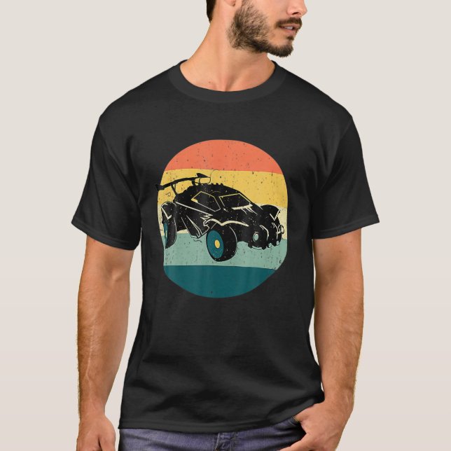Retro Stil Rocket RC Fotbollsspel för bilarnas för T Shirt (Framsida)