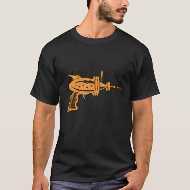 Retro strålvapen i orange tee (Framsida)