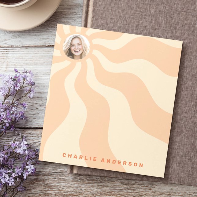 Retro sunburst swirt orange sol-foto och namn anteckningsblock (Retro sunburst swirl orange sun photo and name notepad)