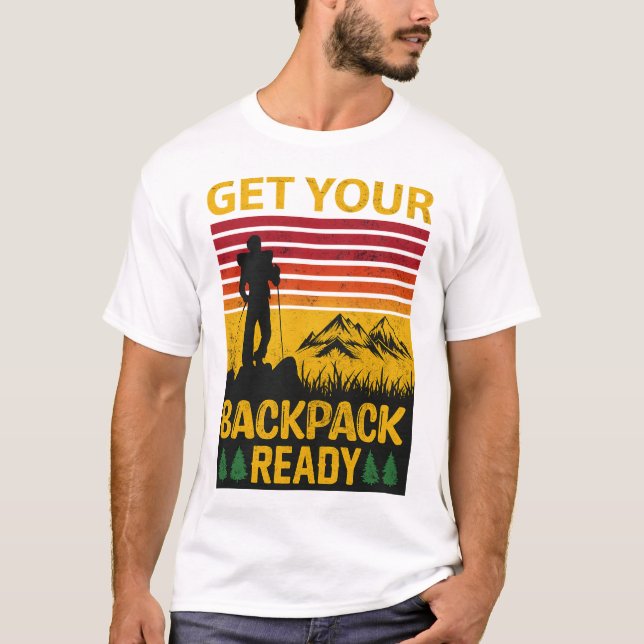 Retro Sunset Get Your Backpack Ready Trekking Tee (Framsida)