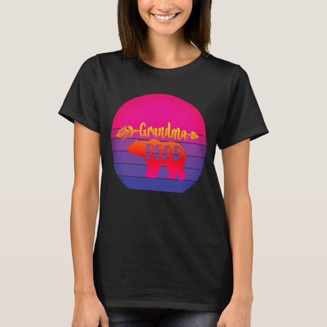 Retro Sunset Grandma Bear T Shirt (Framsida)