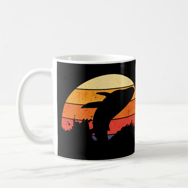 Retro Sunset Humpback Whale Breaching Kaffemugg (Vänster)