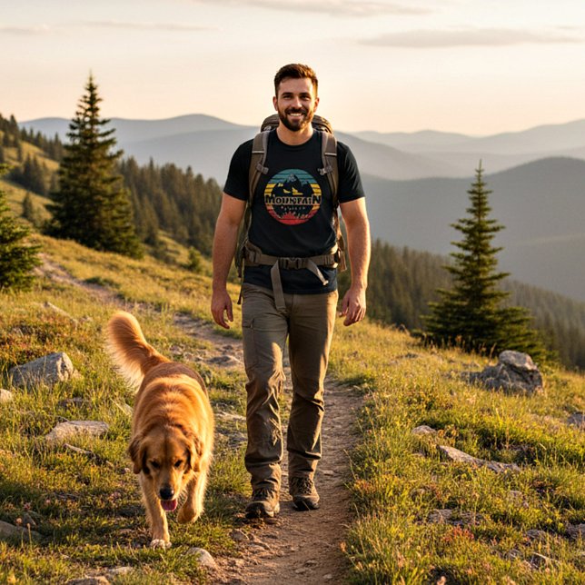 Retro sunset Mountain master T-Shirt (Skapare uppladdad)