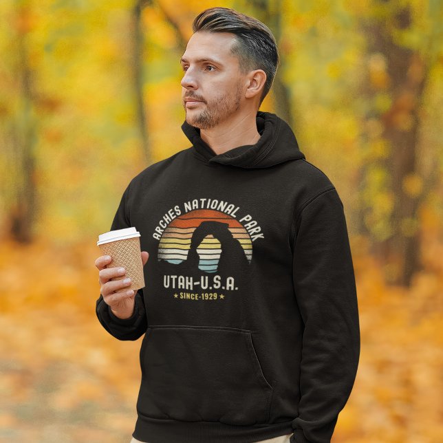 Retro Sunset over Arches National Park, Utah Hoodie (Skapare uppladdad)