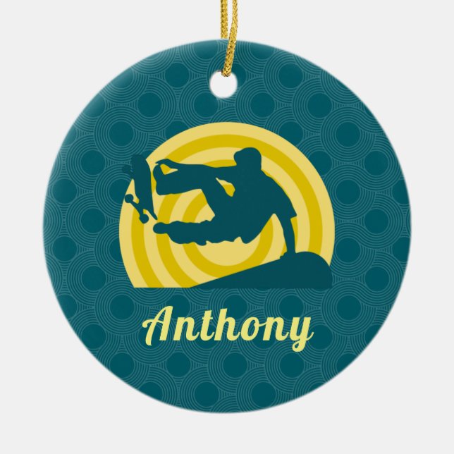 Retro Sunset Skateboarding Themes eget namnslut Julgransprydnad Keramik (Framsidan)