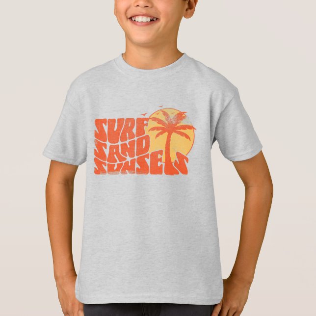Retro Surfa Sand Sunset Handflatan Träd Beach Vibe T Shirt (Framsida)