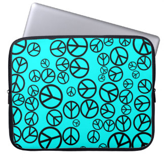 Retro svart fredssymboler på Aquablått Laptop Sleeve