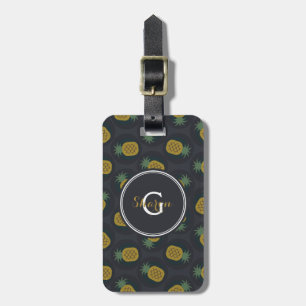 Retro svart guld- ananas mönstrar monogramen bagagebricka
