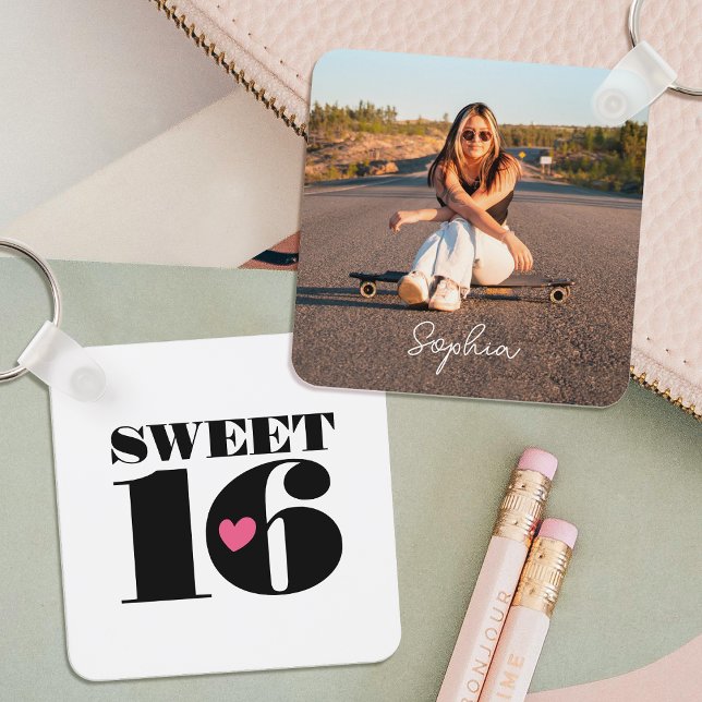 Retro Sweet 16 Birthday Tonåring Namn Photo White Nyckelring (Skapare uppladdad)