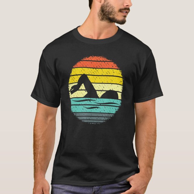 Retro Swimmer Silhouette Swimming Vatten sport Ath T Shirt (Framsida)