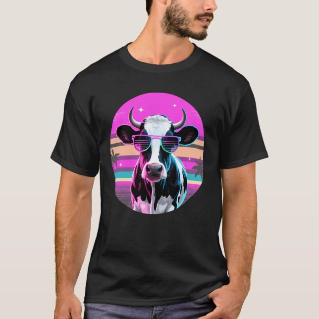 Retro Synthwave Ko Solglasögon Nötkreatur T Shirt (Framsida)