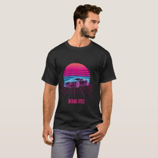 Retro Synthwave Sportbil 80-tals Neon Solnedgång A T Shirt
