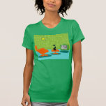 Retro T-tröja för utrymmeålderkattunge T Shirt<br><div class="desc">Det sägs att hundar har ägare och katter har att bemanna. Kattdjuret på denna Retro T-tröja för utrymmeålderkattunge kunde inte instämma mer! 60-talstilen, den minimalist konstdesignen presenterar en slät svart katt i ett modernt vardagsrum för mitt- århundrade. Det sofistikerade rummet presenterar prominently en grönt, stenvägg. Matta är aqua med krickan...</div>