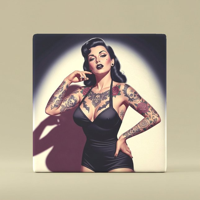 Retro Tatuerad Pin-up Kakelplatta (Skapare uppladdad)