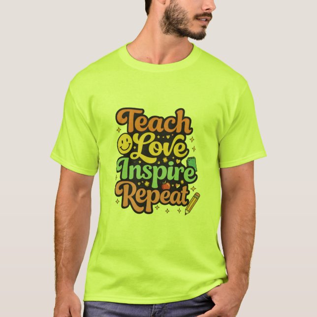Retro Teach Love Inspire Teacher T-Shirt (Framsida)