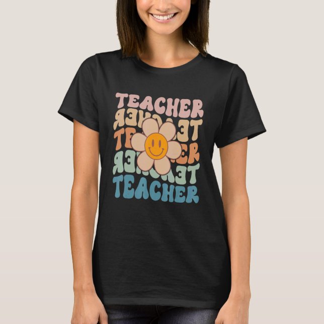 Retro Teacher Daisy Colorful Elementary School Te T Shirt (Framsida)