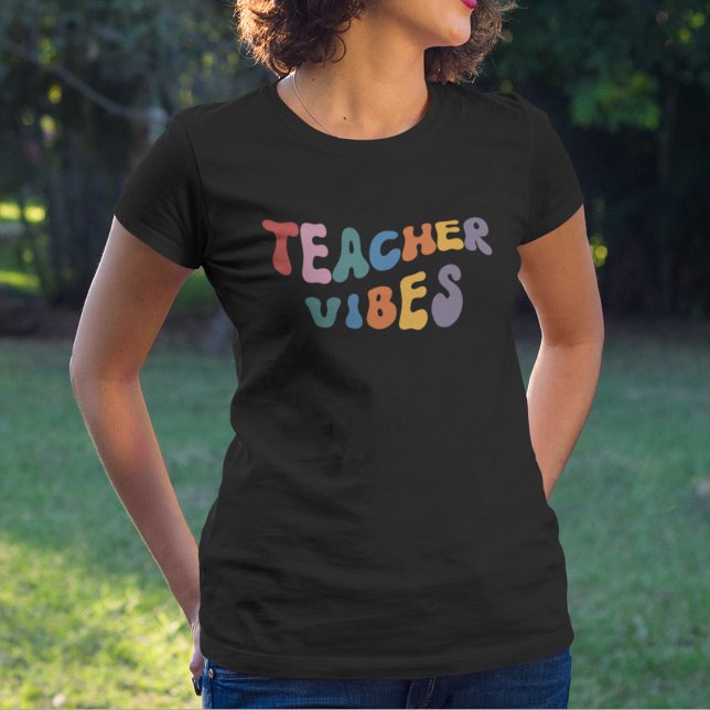 Retro Teacher Vibes T Shirt (Skapare uppladdad)