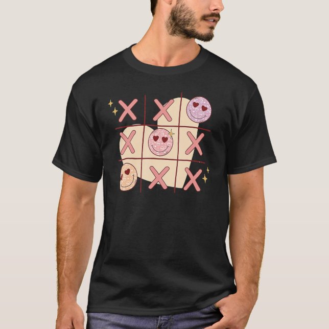 Retro Tic Tac Toe Lycklig Ansikte Heart Kärlek Val T Shirt (Framsida)