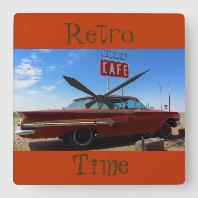 Retro Time Wall Clock by RoseWrites Fyrkantig Klocka (Framsida)