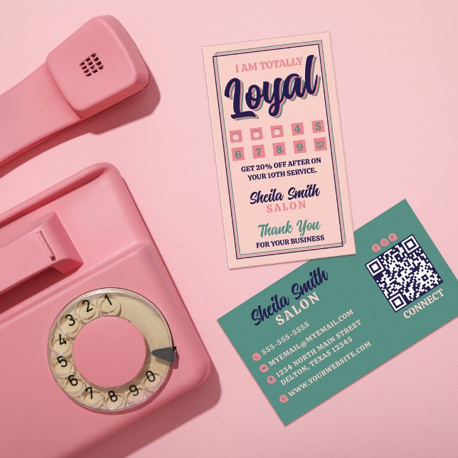 Retro "Total Loyal" Typography Coola Färg Scheme Lojalitetskort (Skapare uppladdad)
