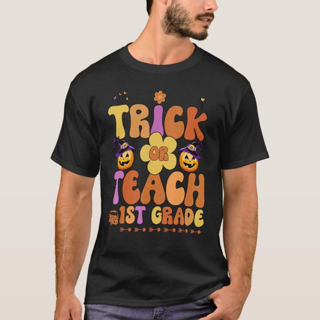 Retro Trick eller Teach Ghost 1st klass Lacher Hal T Shirt (Framsida)