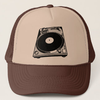 Retro Turntable Graphic in Black Truckerkeps