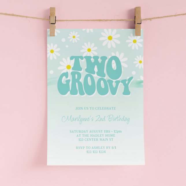 Retro Two Groovy Daisy 2-års inbjudan (Skapare uppladdad)