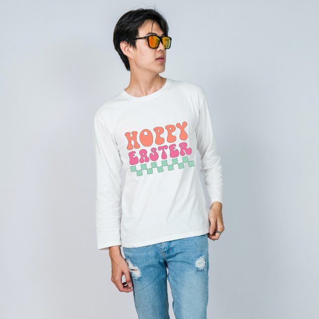 Retro typography Hoppy Påsk T Shirt (Skapare uppladdad)