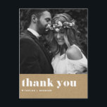 Retro Typography Kraft Papprare Bröllop Tack Vykort<br><div class="desc">Skicka tack till familj och vänner med det här anpassadets fototack till vykortet. Den har återformig typografi,  en hjärtikon och en papper faaux-bakgrund. Detta tack kommer att bli perfekt för olika evenemang som bröllop och studenten. Anpassa genom att lägga till dina favoritfoton. Finns som ett platt och vikt kort.</div>