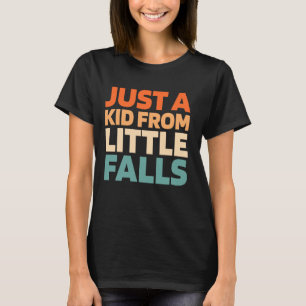Retro Us City USA, bara en hjälte från Minnesota. T Shirt