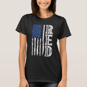 Retro US Flagga kommer ihåg alla veterananställda T Shirt