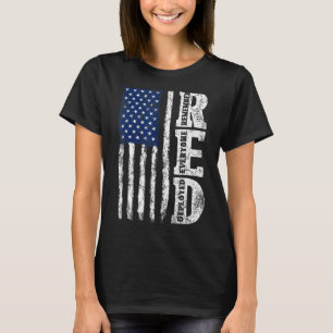 Retro US Flagga kommer ihåg alla veterananställda T Shirt