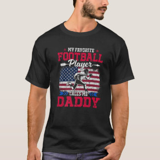 Retro USA flagga fotbollsspelare kallar mig pappa T Shirt