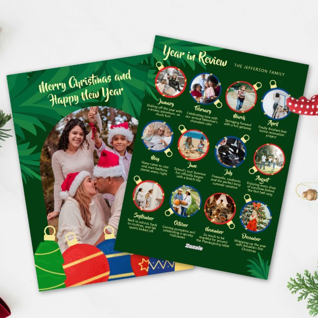 Retro-utsmyckningar aktiverade År vid granskning a Julkort (Elegant vintage green Christmas Year in review photo card with retro Christmas ornaments )