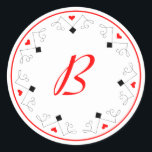 Retro Vegas Monogram Runt Klistermärke<br><div class="desc">Anpassa med ditt Monogram. Elegant och roligt med kortdäck inspirerade mönster med hjärtan och diamanter. Del av en större Arrow Bröllop-samling i Las Vegas Cupid:</div>