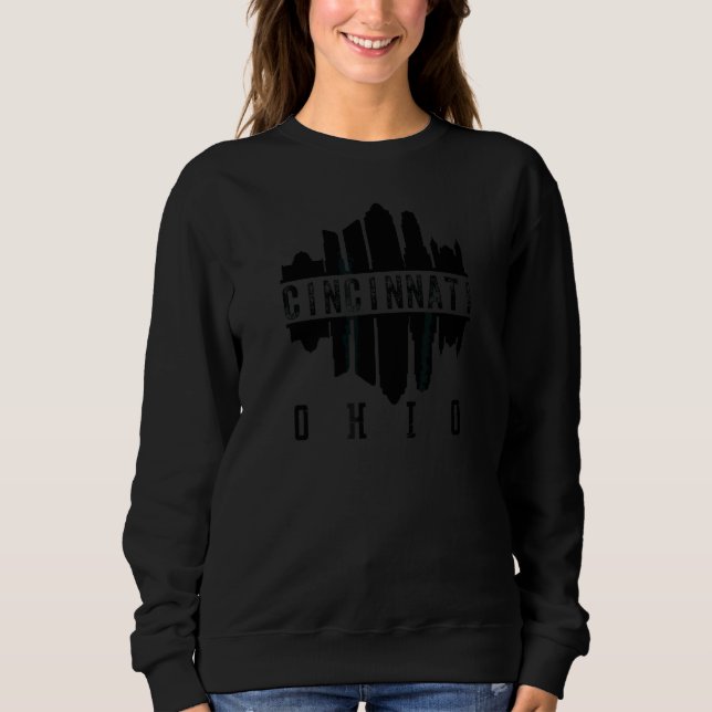 Retro Vintage Cincinnati Ohio Downtown Skylin T Shirt (Framsida)