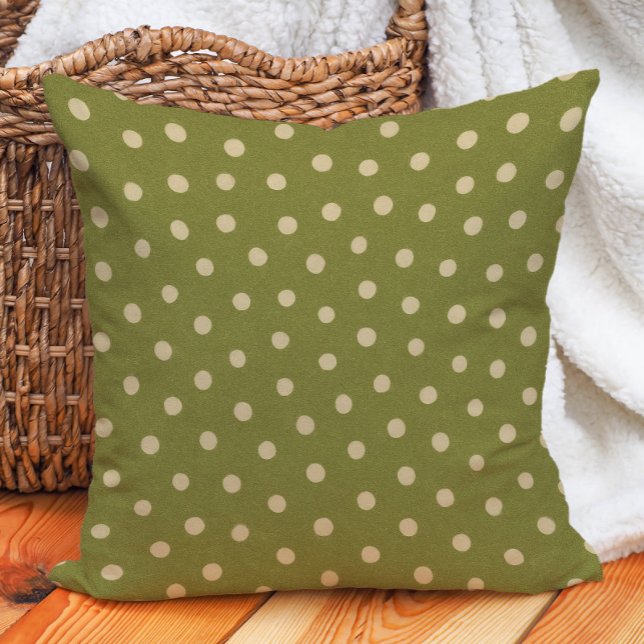 Retro Vintage Olivgrön Beige Prickmönster Kudde (Retro, vintage olive green and beige polka dot decorator pillow)