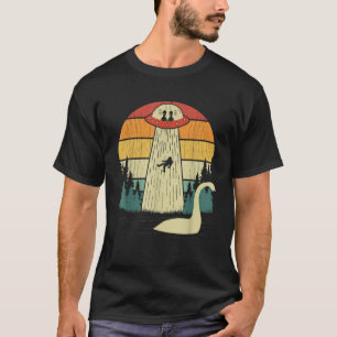 Retro Vintage Sasquatch UFO Funny Bigfoot Loch Nes T Shirt