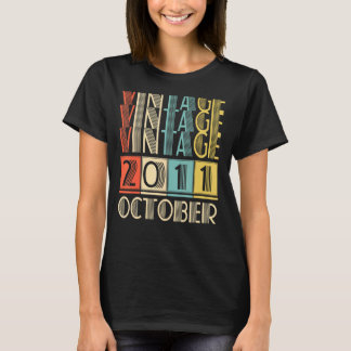 Retro-Vintagen oktober 2011 Tionde födelsedagen i T Shirt
