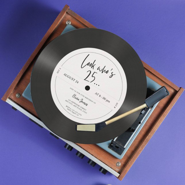 Retro vinyl record look who’s 25, 25th birthday  inbjudningar (Skapare uppladdad)