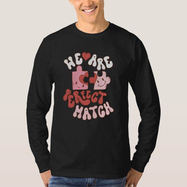 Retro We Are Perfect Match Puzzle Piece Couple Val T Shirt (Framsida)