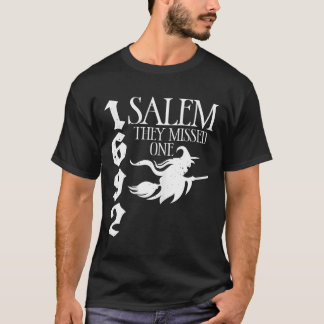 Retro witchy Salem 1692 de missade en Witch Hall T Shirt