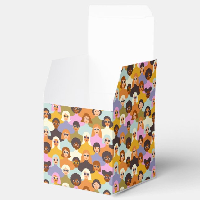 Retro Women of the World Mönster Presentaskar (Öppnad)