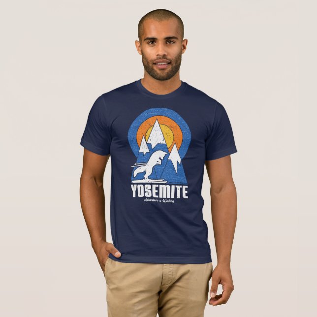 Retro Yosemite Ski White Fox T-Shirt (Hel framsida)