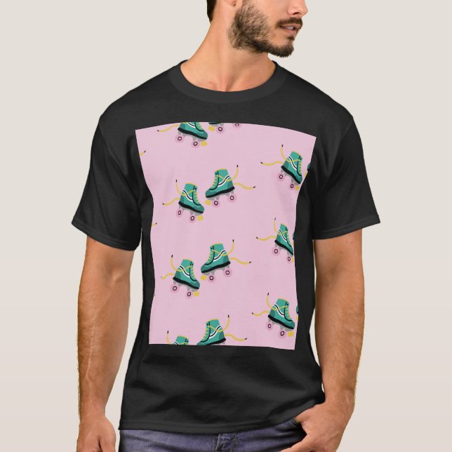 Retrorullskridskor: rosa mönster. t shirt (Framsida)