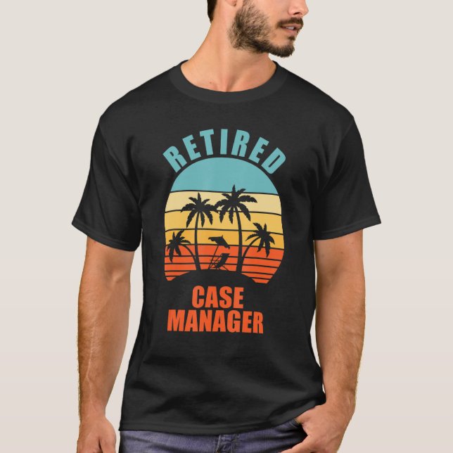 Retrött Fodral Manager Funny Lycklig Pension T Shirt (Framsida)